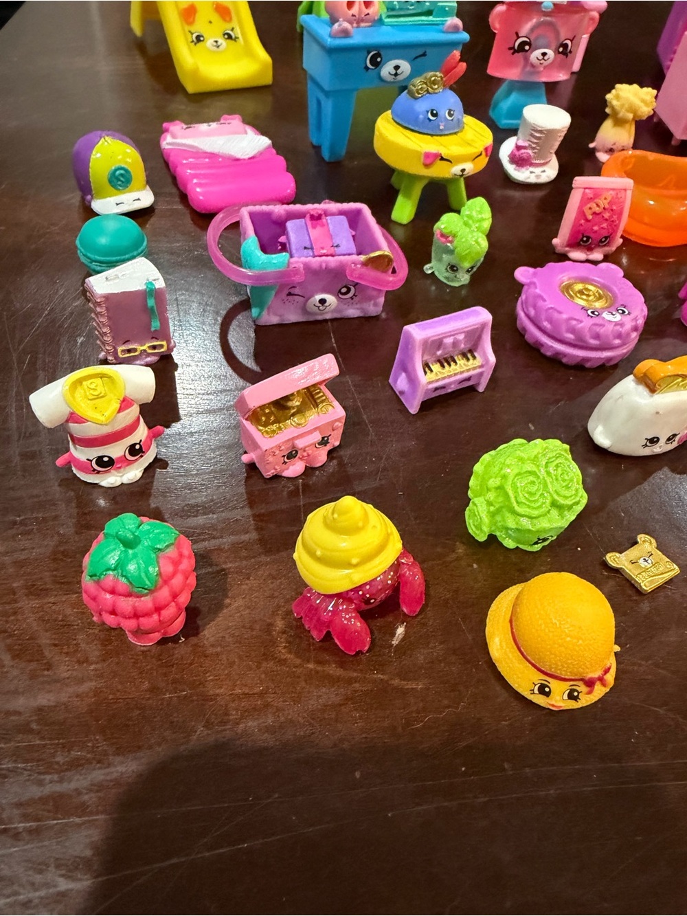 Lot of 82 Shopkins Figures Mixed Seasons Food Fashion Toys Miniatures - Picture 2 of 12